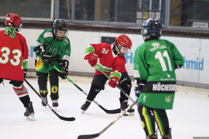 Eishockey-Girls beim U11-Turnier in Schweinfurt am 26. März 2022.